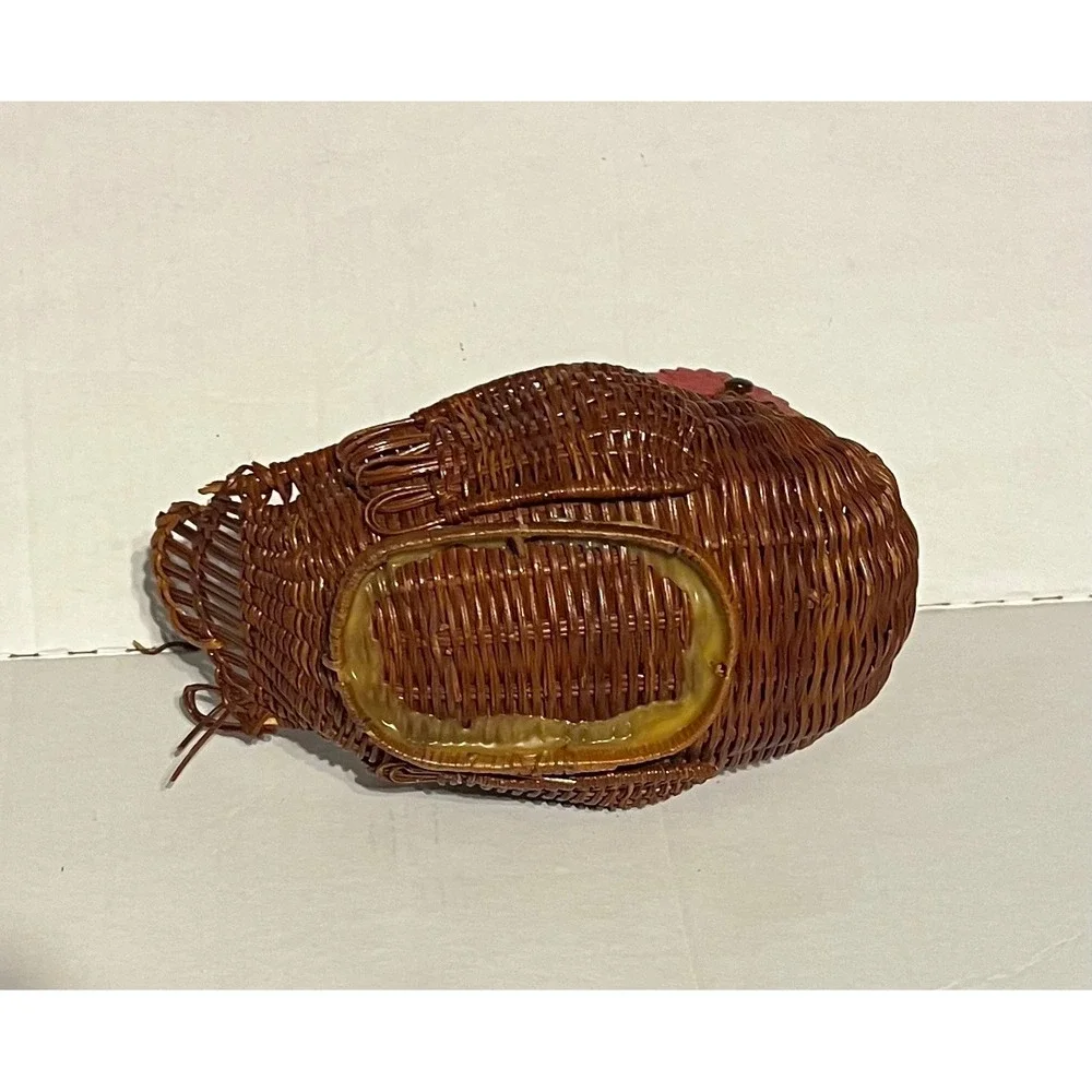 Vintage Wicker Chicken Basket Cottage Core Rattan Rooster Farm Kitchen Decor